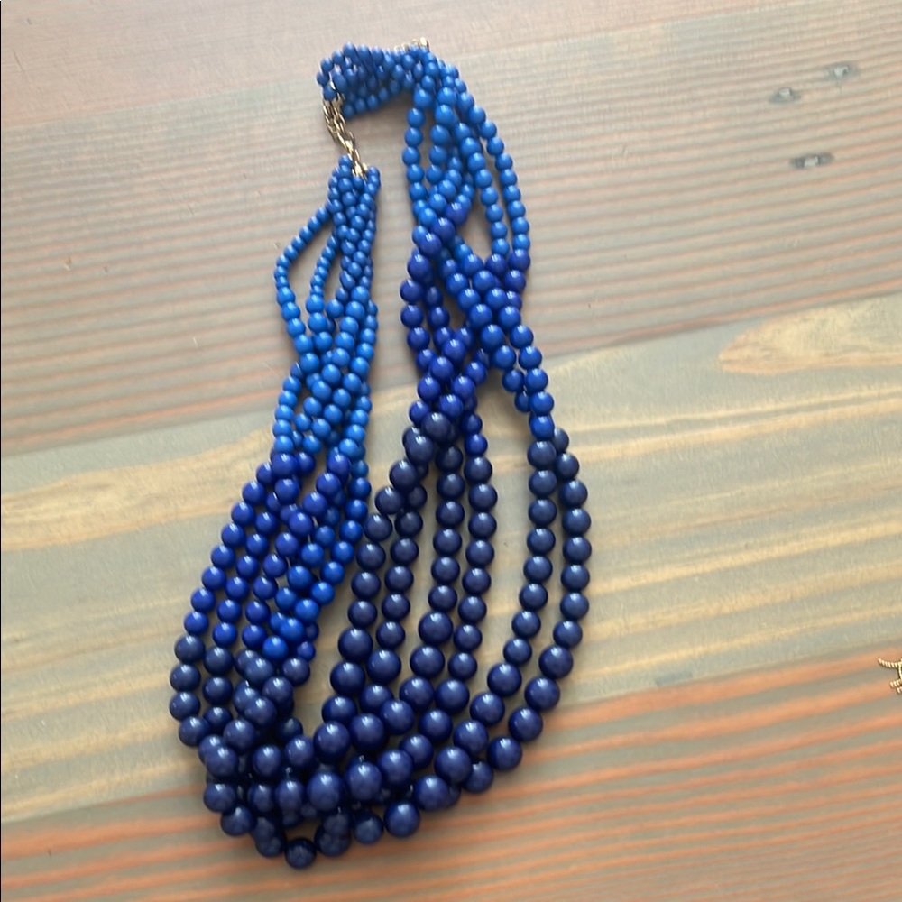 Elegant Blue Beaded Necklace
